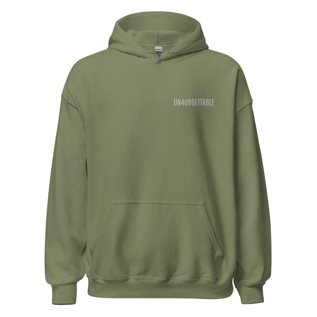 Khaki-grüner Heavy Statement Hoodie für AI-Rebels mit UN4oRGETTABLE Print auf der Brust.