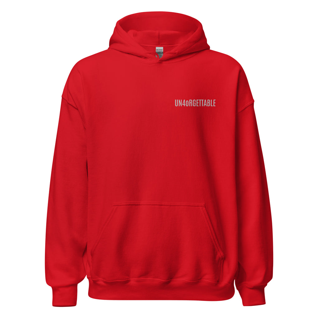 Roter Heavy Statement Hoodie für AI-Rebels mit UN4oRGETTABLE-Print auf der Brust und Kängurutasche für Tech Streetwear Fans.